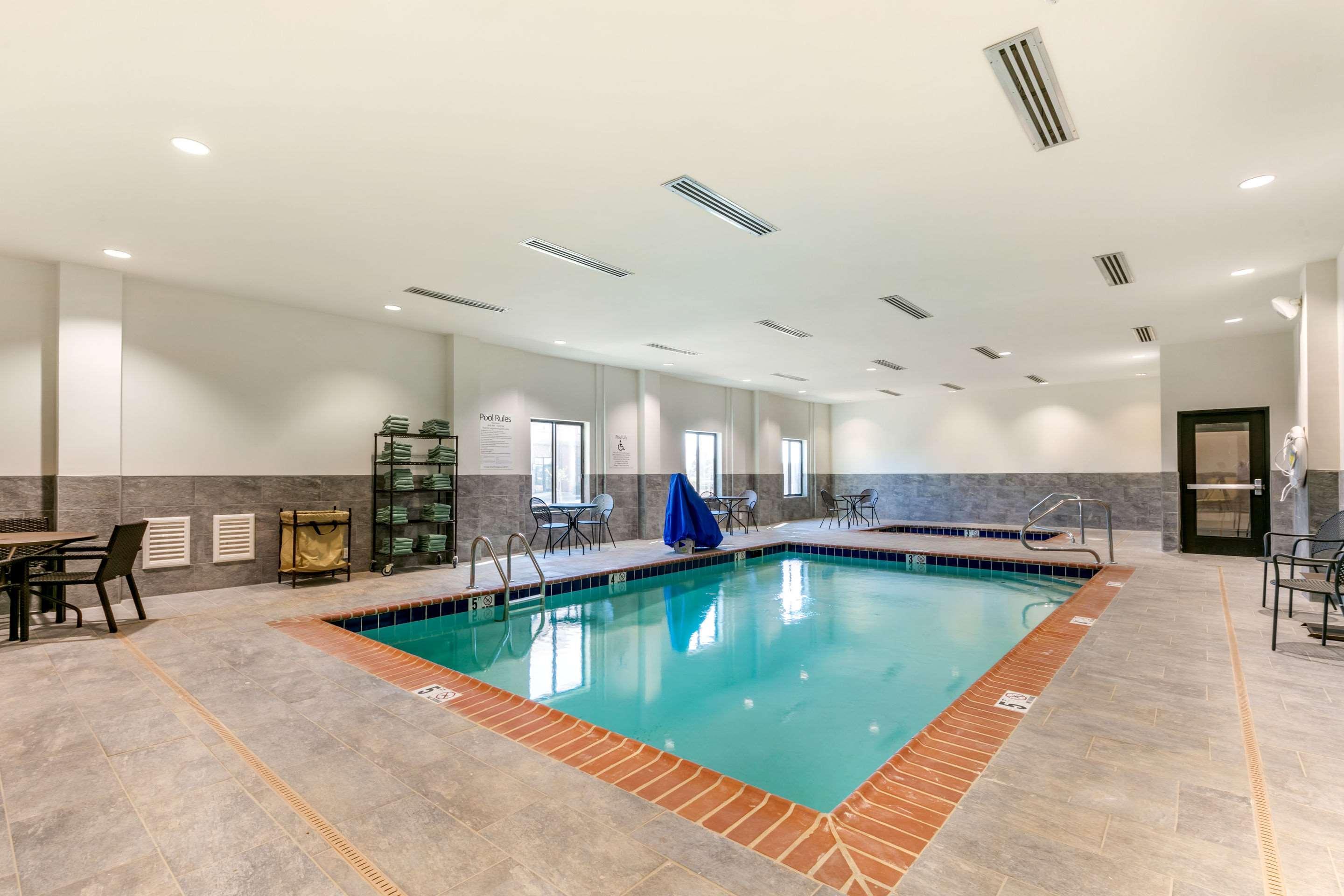 Comfort Suites North טופלו מראה חיצוני תמונה