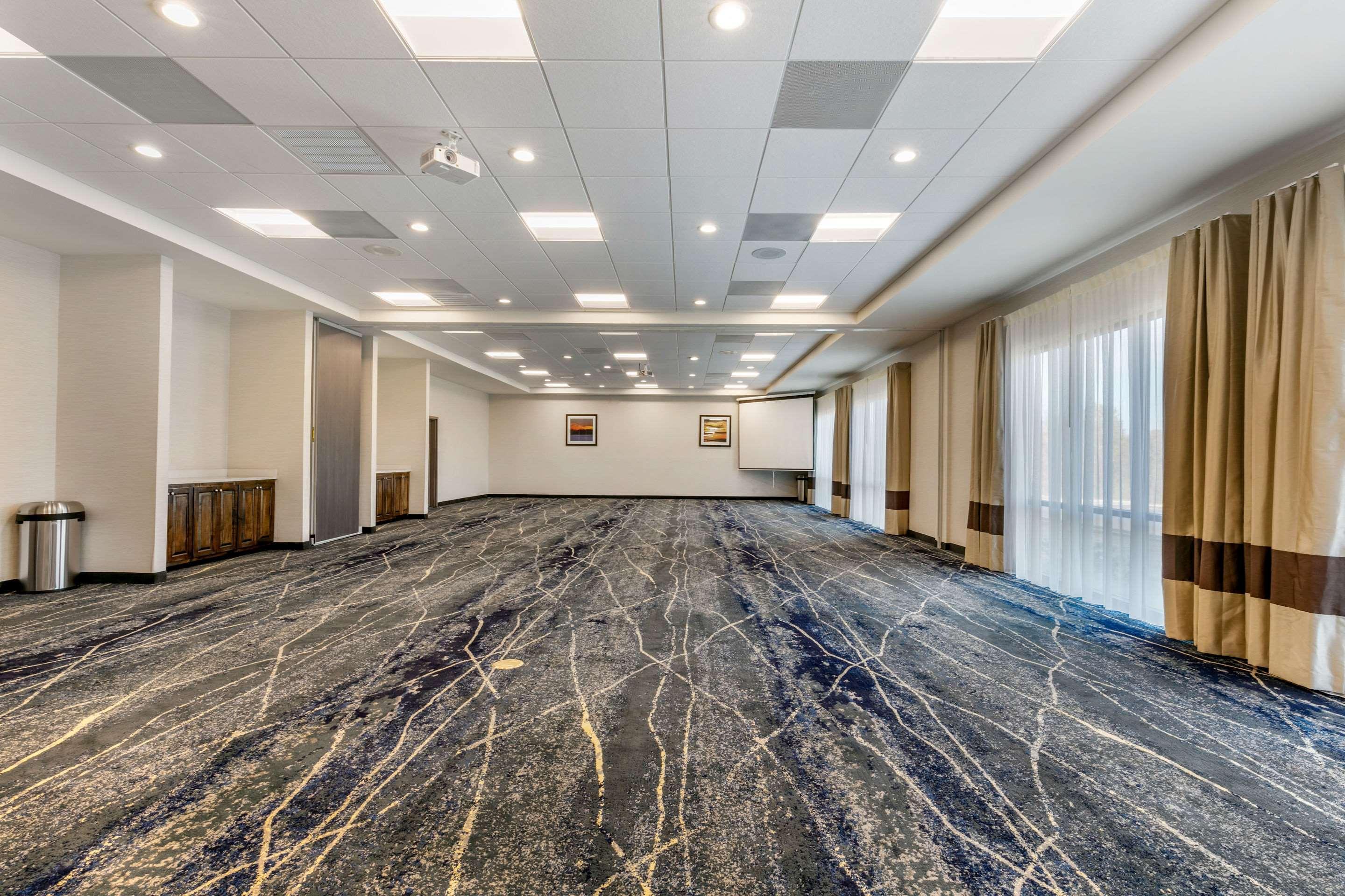 Comfort Suites North טופלו מראה חיצוני תמונה