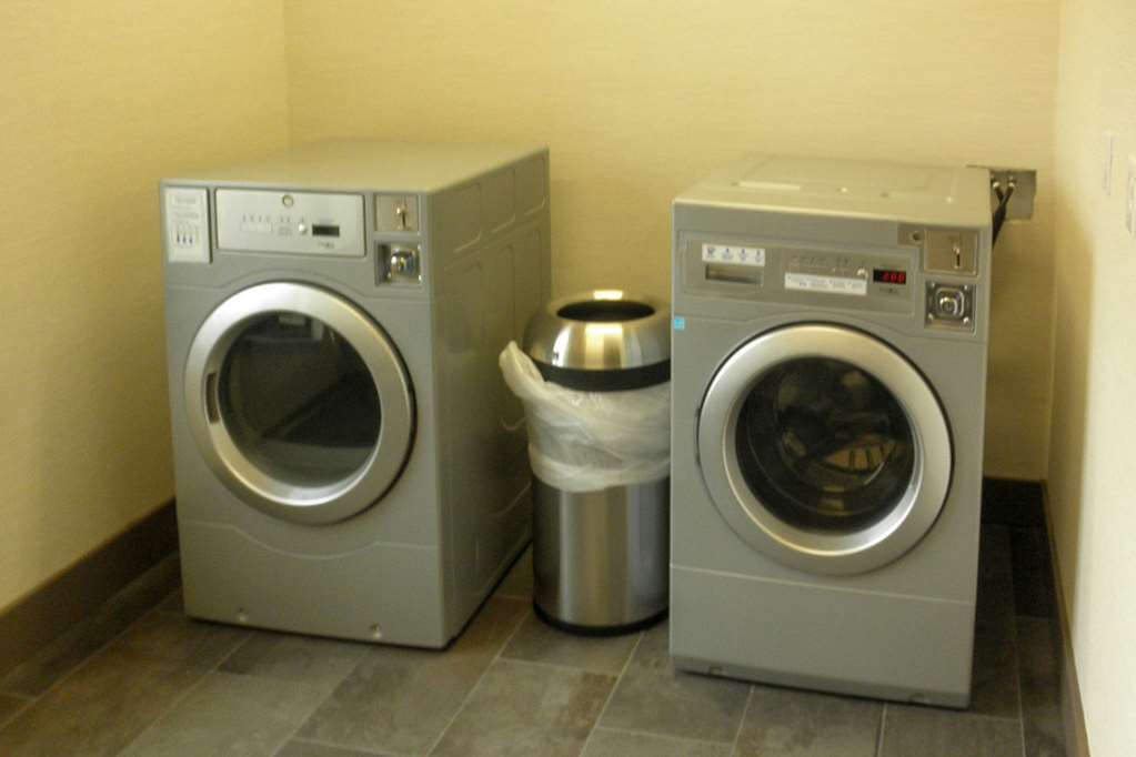 Comfort Suites North טופלו שירותים תמונה